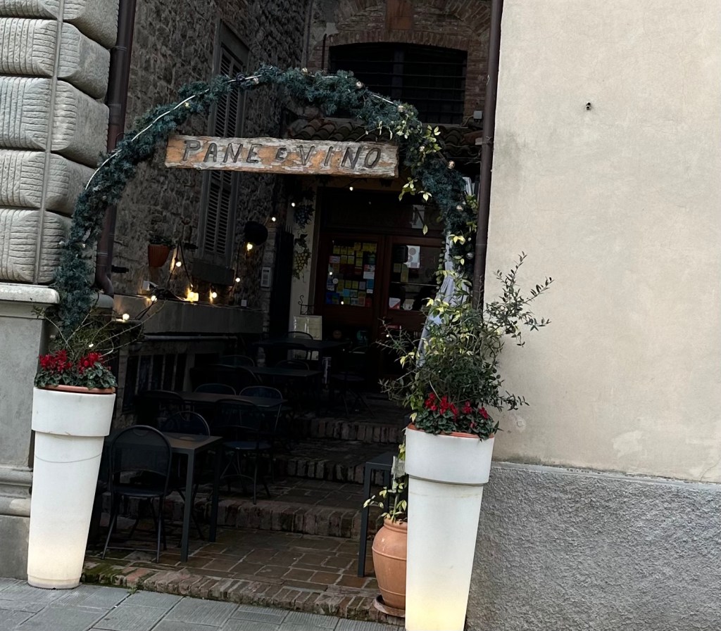 CustomGiftsNow Cornice In Legno Incisa 'Nonna' - To The World You're One Person But To Us You Are The World